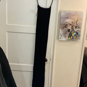 Zoom Elegant Black Maxi Dress